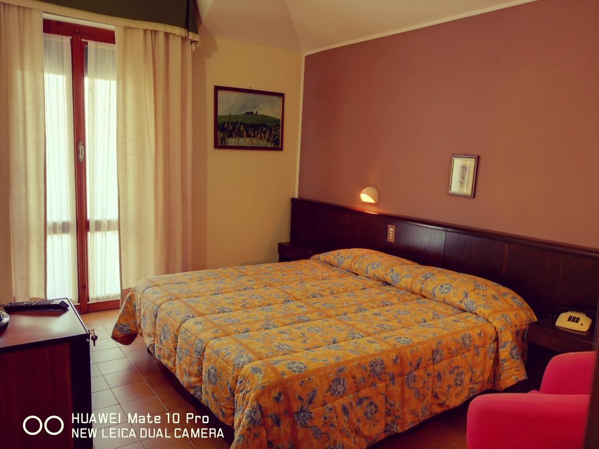 Hotel Firenze Chianciano Terme Eksteriør bilde