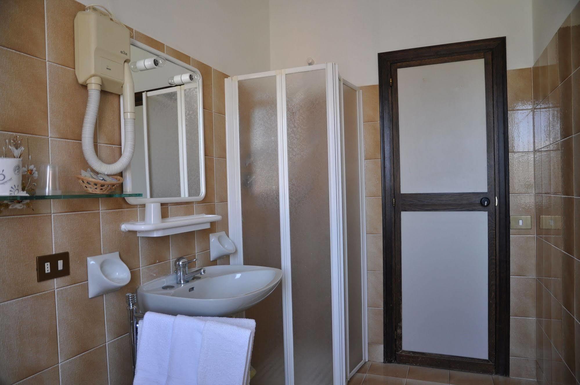 Hotel Firenze Chianciano Terme Eksteriør bilde